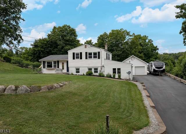 Property at 105 Rolling Acres Dr, Hampton Twp., NJ 07860-6217, 4 beds, 2 baths