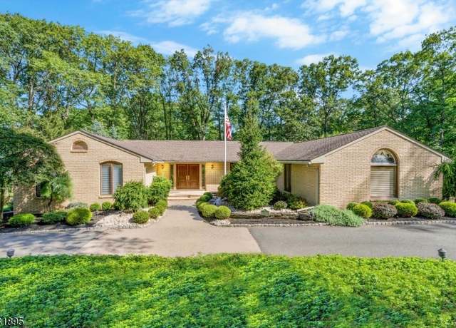 Property at 150 Scott Dr, Watchung Boro, NJ 07069-6308, 3 beds, 3.5 baths