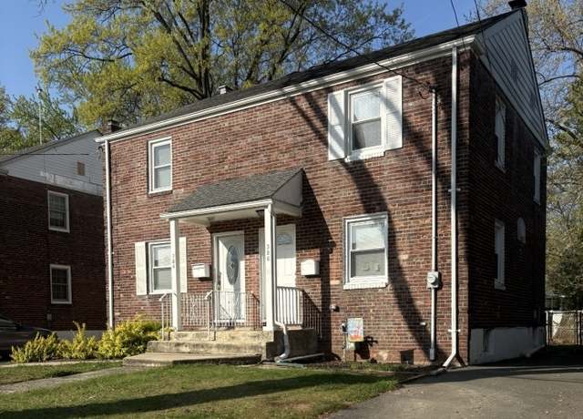 Property at 386 Raleigh Rd, Rahway City, NJ 07065-3713, 2 beds, 1 bath