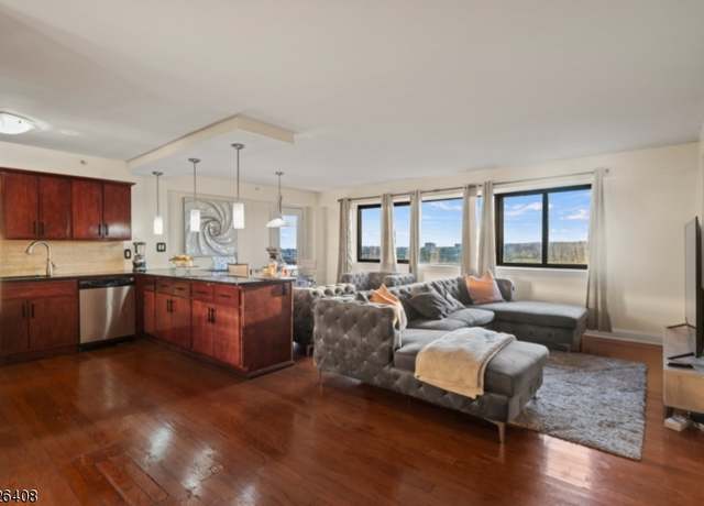 Property at 60 Parkway Dr, East Orange City, NJ 07017, 2 beds, 2 baths
