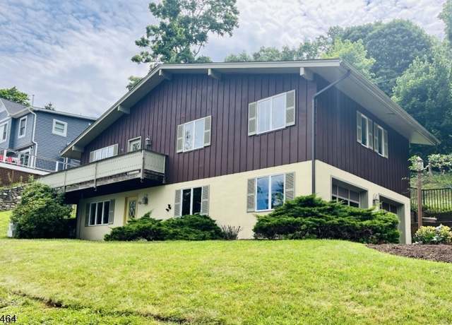 Property at 43 Maple Pkwy, Sparta Twp., NJ 07871-2012, 3 beds, 2 baths