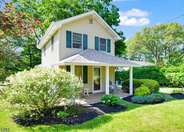 Property at 122 Kiel Ave, Kinnelon Boro, NJ 07405-1628, 3 beds, 2 baths