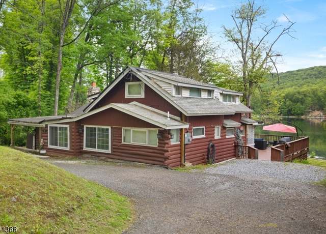 Property at 88 Lakeside Dr, Vernon Twp., NJ 07461-4396, 3 beds, 2 baths
