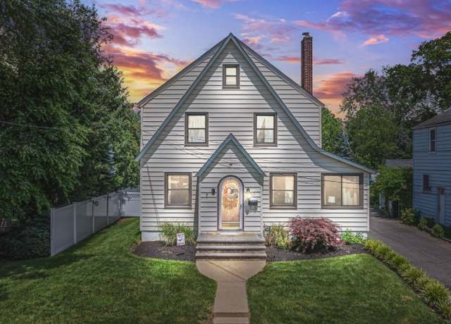 Property at 40 1St St, Fanwood Boro, NJ 07023-1704, 3 beds, 1 bath