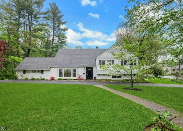 Property at 6 Ronarm Dr, Mountain Lakes Boro, NJ 07046-1418, 4 beds, 2 baths