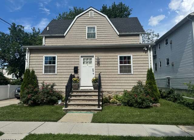 Property at 1121 Frank St, Roselle Boro, NJ 07203-2709, 3 beds, 2.5 baths