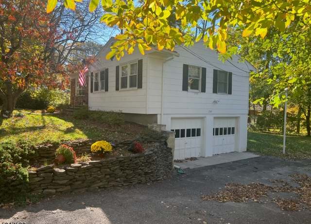 Property at 203 Tamaqua Rd, Vernon Twp., NJ 07422-1812, 3 beds, 1.5 baths