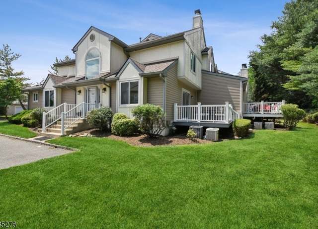 Property at 2507 PARK Pl, Springfield Twp., NJ 07081-3529, 2 beds, 2.5 baths