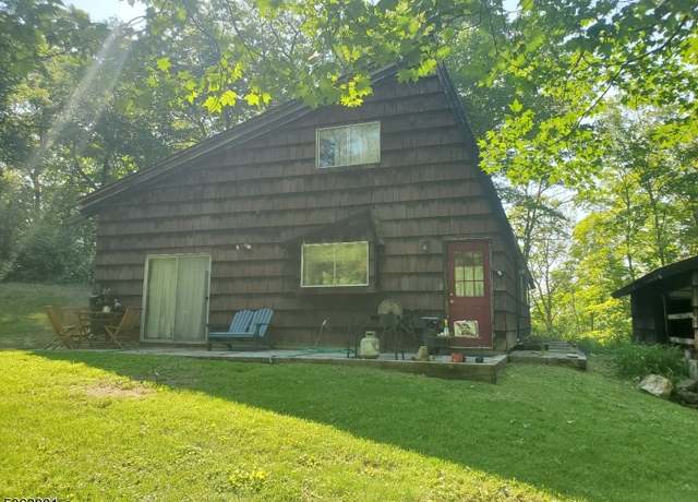 Property at 54 Lenape Rd, Andover Boro, NJ 07821, 3 beds, 2 baths