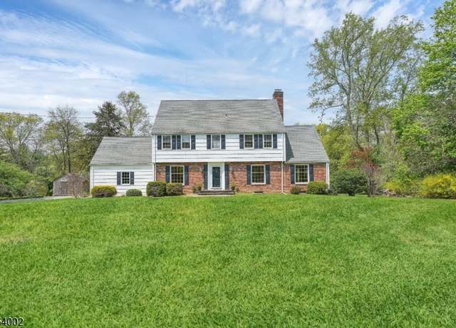 Property at 4 Fieldstone Dr, Bernards Twp., NJ 07920-1607, 4 beds, 2.5 baths