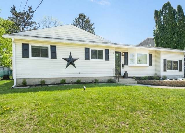 Property at 29 Dogwood Dr, Newton Town, NJ 07860-2503, 3 beds, 1 bath