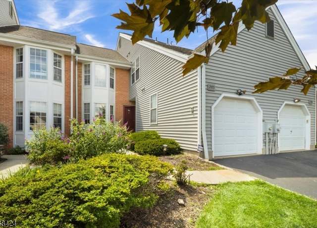 Property at 203 Zeppi Ln, West Orange Twp., NJ 07052-4130, 3 beds, 2.5 baths