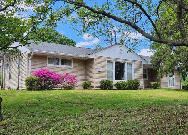 Property at 3 Fulper Pl, Clinton Twp., NJ 08809-2631, 3 beds, 1 bath