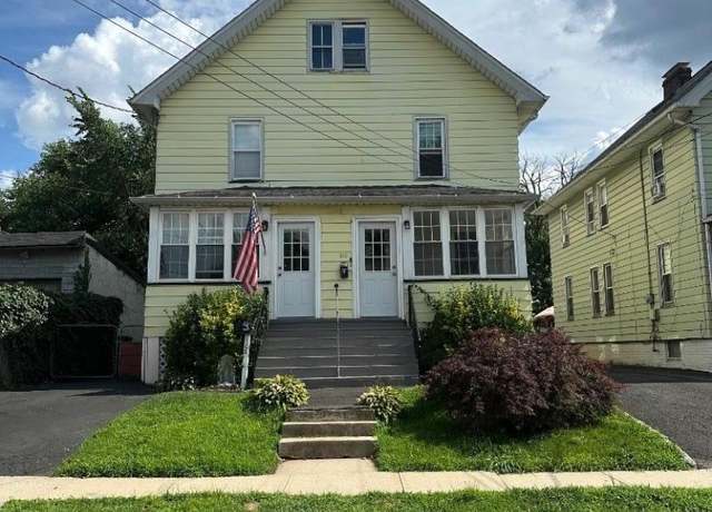 Property at 108 110 Warren Ave, Roselle Park Boro, NJ 07204-1804, 6 beds, 2 baths