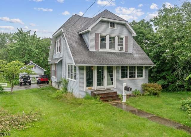 Property at 71 Main St, Lincoln Park Boro, NJ 07035-1636, 4 beds, 2 baths