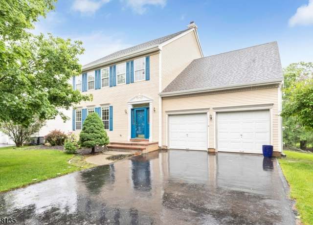 Property at 14 Captains Woods Rd, Readington Twp., NJ 08889-3209, 4 beds, 2.5 baths