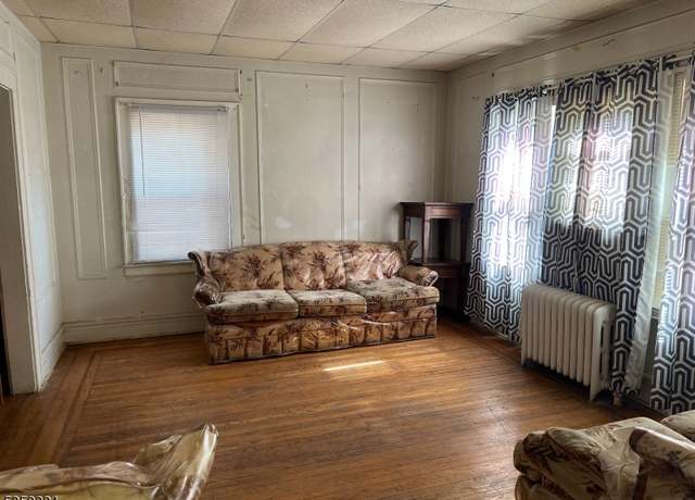 Property at 285 N Center St, City Of Orange Twp., NJ 07050-2854, 5 beds, 4 baths