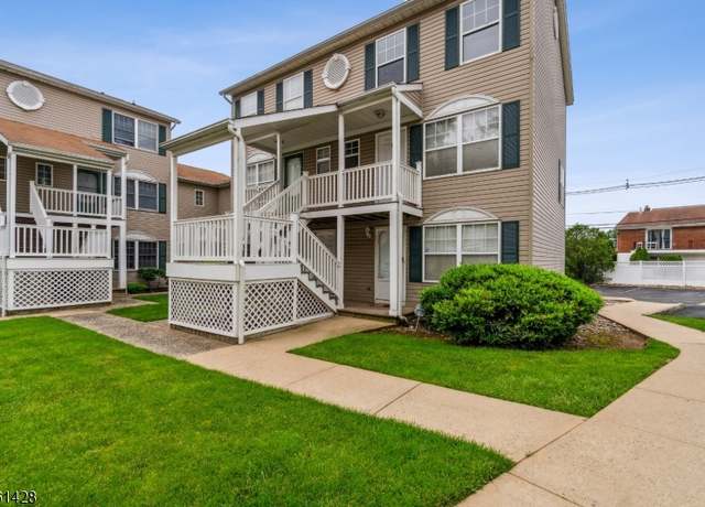Property at 239 40th St #7, Irvington Twp., NJ 07111-1100, 2 beds, 1.5 baths