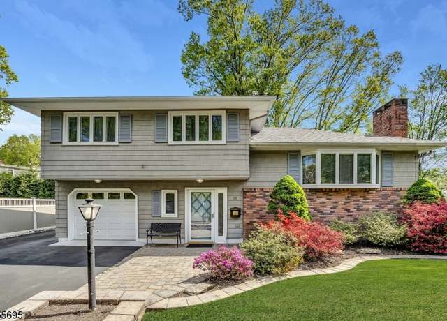 Property at 25 E 5Th St, New Providence Boro, NJ 07974-2210, 3 beds, 1.5 baths