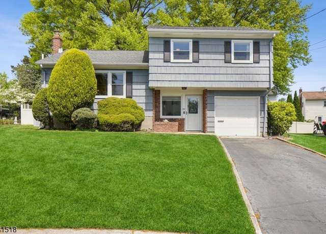 Property at 59 Eaton Pl, Bloomfield Twp., NJ 07003-2862, 3 beds, 1.5 baths