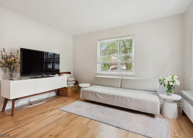 Property at 465 Maple Hill Dr #51, Hackensack City, NJ 07601-1416, 1 bed, 1 bath