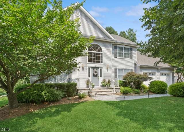 Property at 20 Redwood Ave, West Orange Twp., NJ 07052-3647, 4 beds, 2.5 baths
