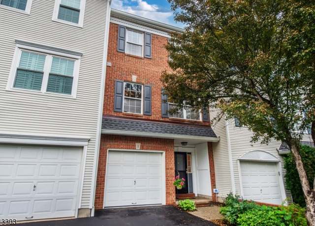 Property at 3 Knox Ct, Bernards Twp., NJ 07920-2950, 2 beds, 2.5 baths