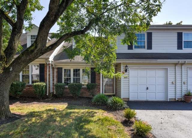 Property at 277 Edgeware Ct, Franklin Twp., NJ 08873-4847, 2 beds, 2.5 baths