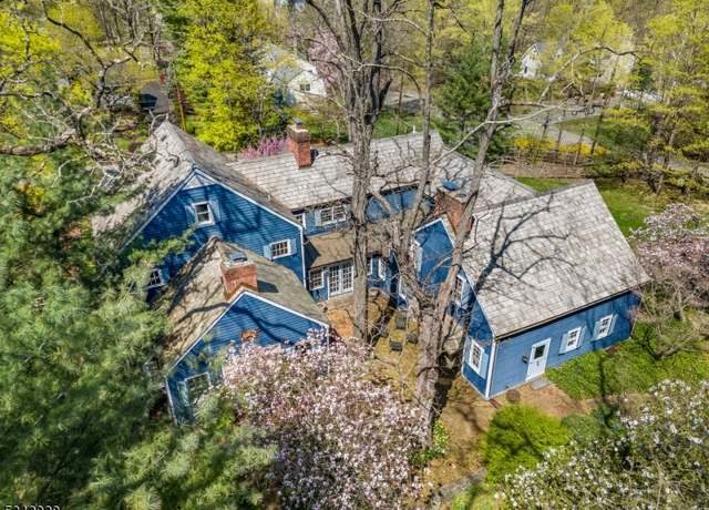 Property at 7 Cherry Ln, Mendham Twp., NJ 07945-3048, 4 beds, 3.5 baths