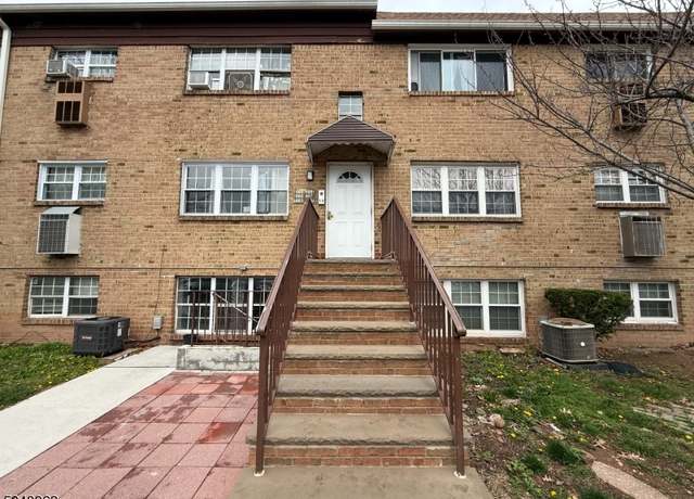 Property at 467 College Dr, Edison Twp., NJ 08817-5951, 2 beds, 1 bath
