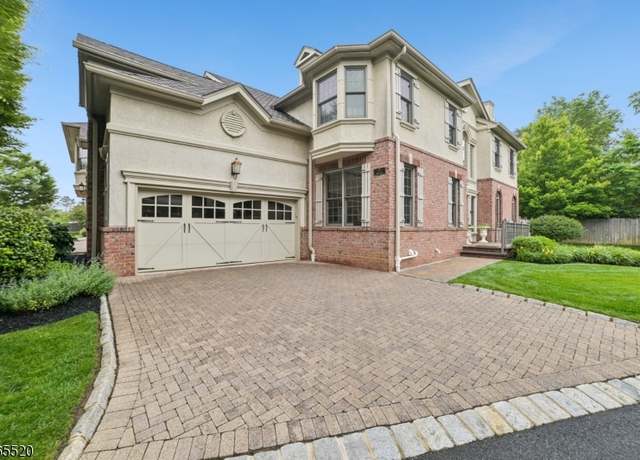 Property at 27 Green Way, New Providence, NJ 07974-2957, 3 beds, 3.5 baths