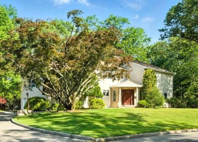 Property at 7 Stony Ridge Dr, Hillsdale Boro, NJ 07642-1201, 5 beds, 3.5 baths