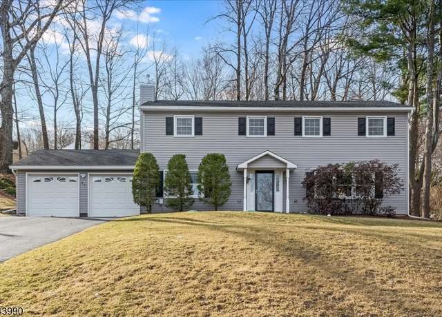 Property at 37 Green Apple Rd, Sparta Twp., NJ 07871-2709, 4 beds, 2.5 baths