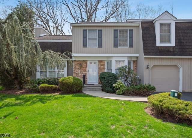 Property at 10 Bradford Ln, Bernards Twp., NJ 07920, 3 beds, 3.5 baths