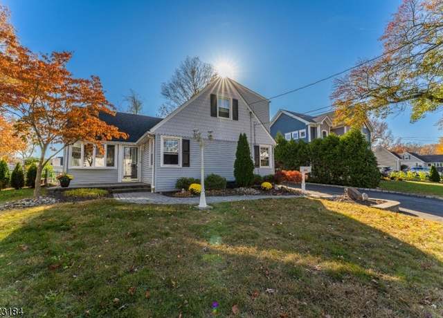 Property at 321 WEST Ln, Clark Twp., NJ 07066-1637, 4 beds, 1.5 baths