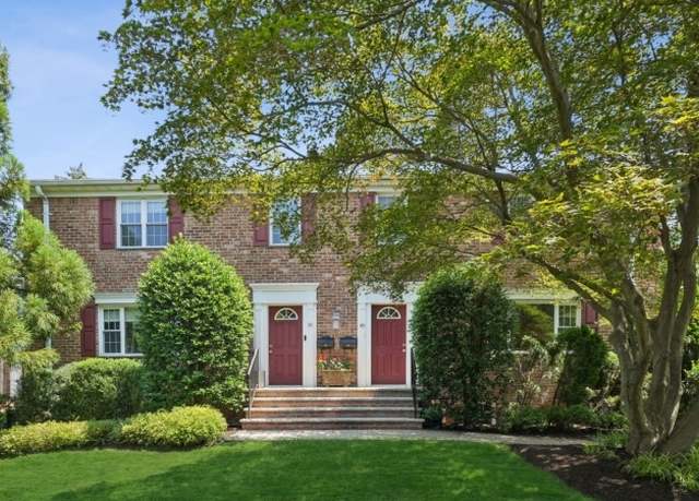 Property at 67-75 New England Ave Unit 67D, Summit City, NJ 07901-1800, 2 beds, 2.5 baths