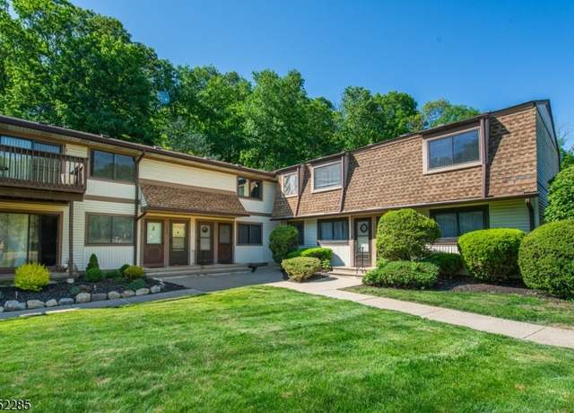 Property at 2011B Stonegate Ln Unit B, Stanhope Boro, NJ 07874-2792, 2 beds, 1 bath