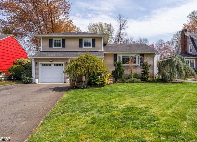 Property at 74 Emerald Pl, Clark Twp., NJ 07066-1468, 3 beds, 2.5 baths