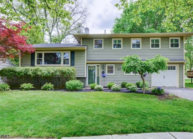 Property at 29 Cottage Ln, Springfield Twp., NJ 07081-2302, 4 beds, 3 baths