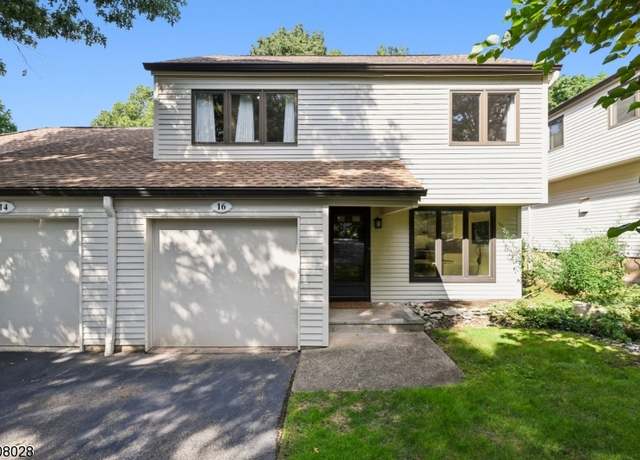 Property at 16 Minnisink Dr, Roseland Boro, NJ 07068-1111, 3 beds, 2.5 baths