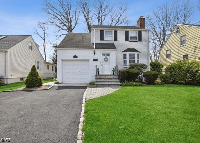 Property at 97 Henshaw Ave, Springfield Twp., NJ 07081-2209, 3 beds, 1.5 baths