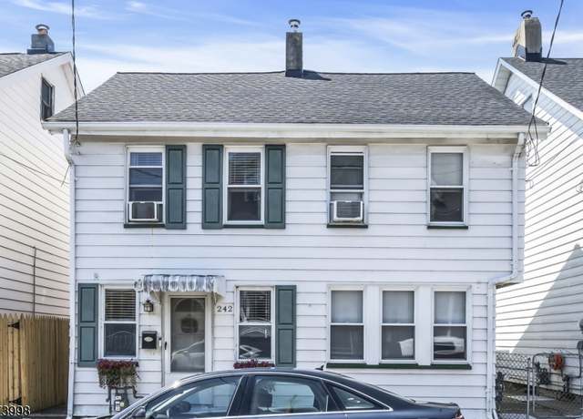 Property at 242 Chambers St, Phillipsburg Town, NJ 08865-2914, 4 beds, 1 bath