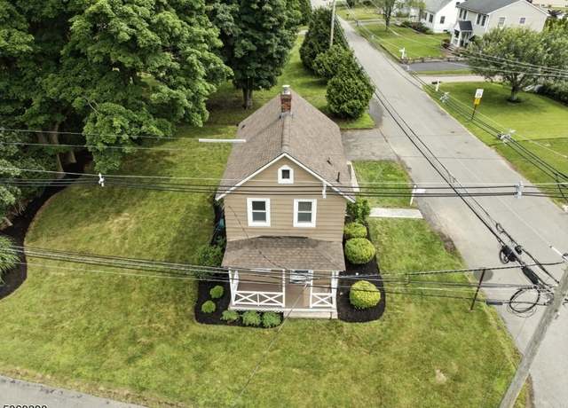 Property at 20 S Dell Ave, Kenvil, NJ 07847-2561, 2 beds, 1 bath