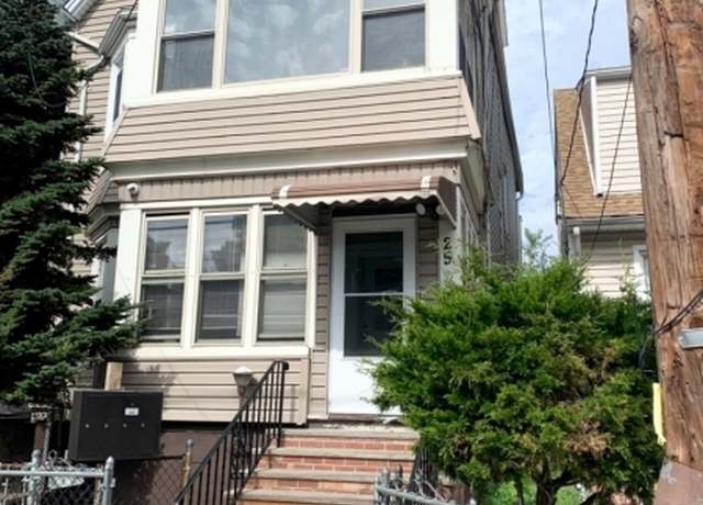 Property at 25 Maple Ave, Irvington Twp., NJ 07111, 9 beds, 4 baths