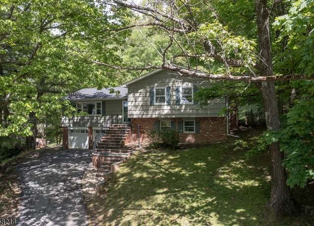Property at 69 Warren Rd, Sparta Twp., NJ 07871-2720, 3 beds, 2.5 baths