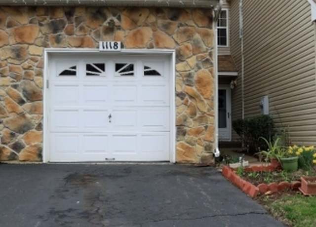 Property at 1118 Oakcroft Ln, Franklin Twp., NJ 08873-1678, 3 beds, 2.5 baths