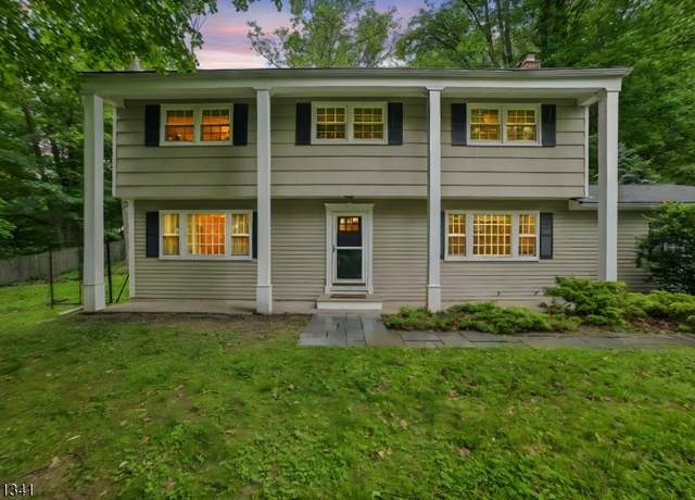 Property at 2 Skyline Dr, Morris Twp., NJ 07960, 4 beds, 2.5 baths