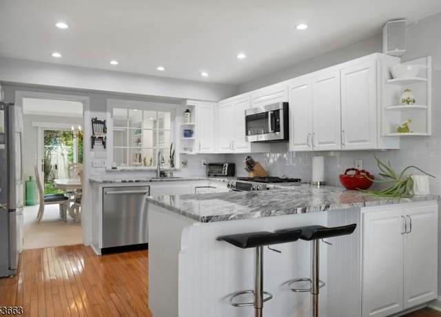Property at 91A Springfield Ave Unit A, Summit City, NJ 07901-4061, 3 beds, 3.5 baths