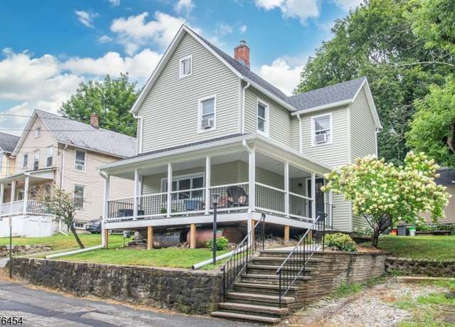 Property at 26 New Hampshire St, Newton Town, NJ 07860-2211, 2 beds, 1.5 baths