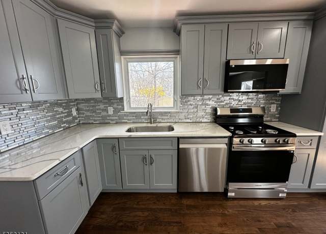 Property at 38 Telford St, East Orange City, NJ 07018-1822, 3 beds, 2 baths